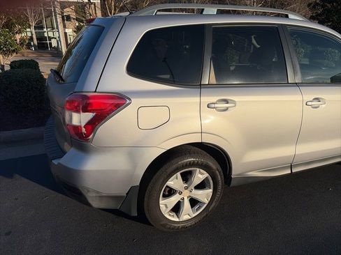 Used 2015 Subaru Forester 2.5i Premium w/ Popular Package #1 image 11