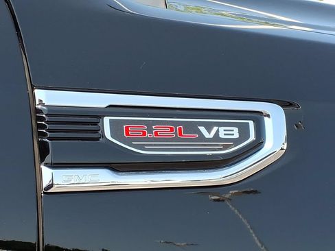 Certified 2022 GMC Sierra 1500 Denali w/ Denali Premium Package AWD/4WD image 11