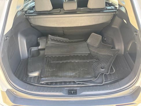 Used 2025 Toyota RAV4 XLE image 27