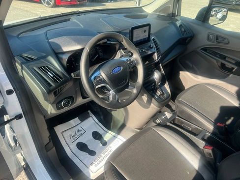 Used 2020 Ford Transit Connect XL image 14