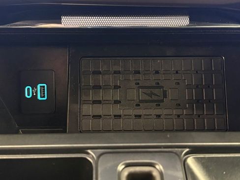 Certified 2024 Ford F150 Lightning Lariat image 36