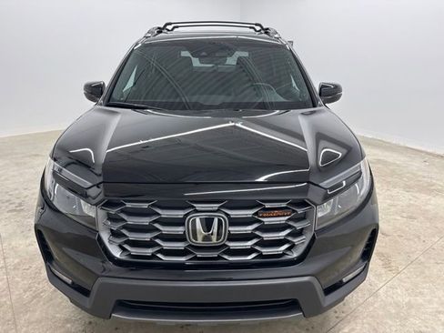 Used 2023 Honda Passport TrailSport image 2