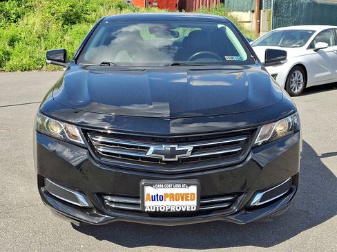 Used 2017 Chevrolet Impala LT FWD image 2