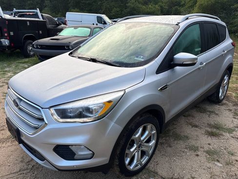 Used 2019 Ford Escape Titanium AWD/4WD image 12