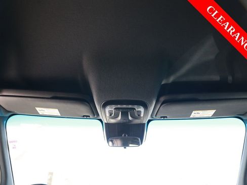 Used 2022 Mercedes-Benz Sprinter 2500 image 32