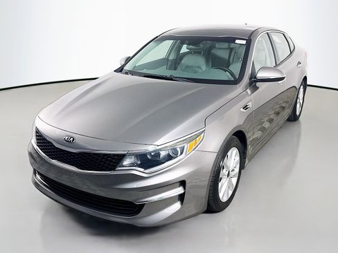 Used 2016 Kia Optima EX image 4