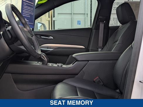 Used 2019 Cadillac XT4 Premium Luxury FWD image 22