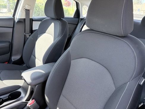 Certified 2023 Kia Forte LXS w/ LXS Technology Package FWD image 10