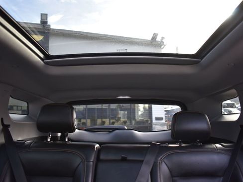 Used 2019 GMC Terrain SLT w/ Preferred Package image 30