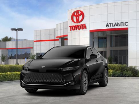 New 2026 Toyota Crown Limited w/ Advanced Technology Package image 3