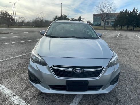 Used 2017 Subaru Impreza 2.0i Premium image 7