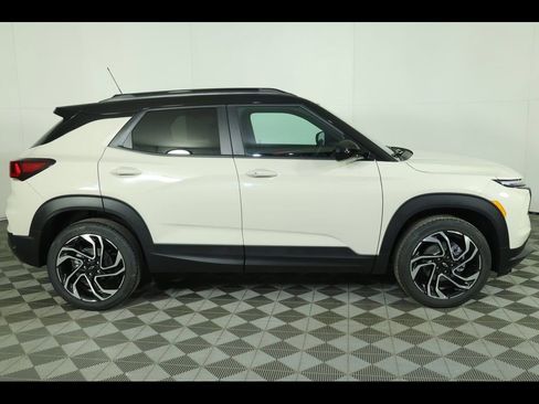 New 2026 Chevrolet TrailBlazer RS w/ Convenience Package image 15