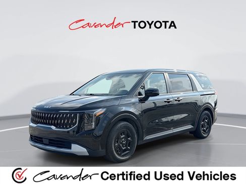 Used 2026 Kia Carnival FWD image 1