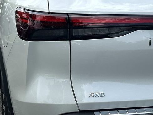 Certified 2025 INFINITI QX60 Autograph w/ Cargo Package AWD/4WD image 12