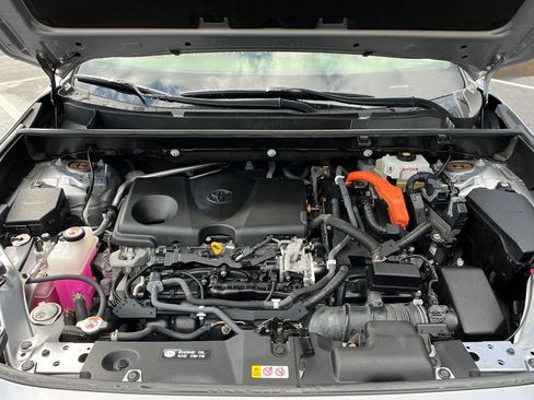 Used 2020 Toyota RAV4 Limited image 21