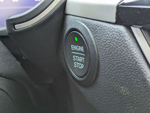 Certified 2022 Ford Escape SEL w/ Technology Package image 34