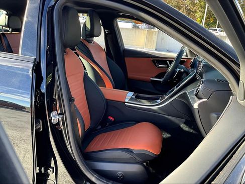 Used 2026 Mercedes-Benz C 43 AMG 4MATIC Sedan image 8