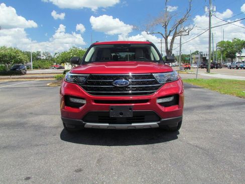 Used 2020 Ford Explorer XLT w/ Equipment Group 202A RWD image 11