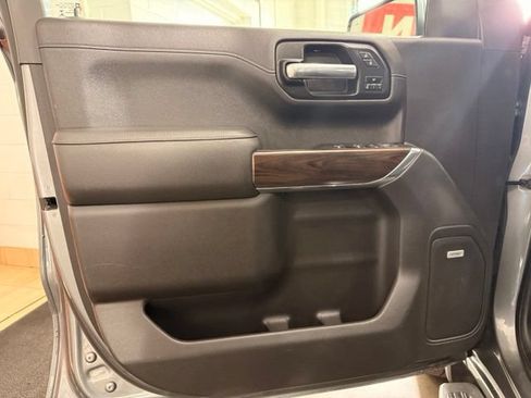 Used 2020 GMC Sierra 1500 SLT w/ SLT Premium Plus Package AWD/4WD image 9