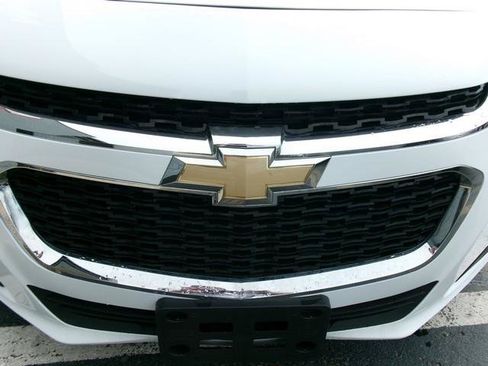 Used 2016 Chevrolet Malibu LT FWD image 24