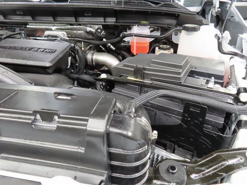 Used 2026 GMC Sierra 2500 AT4 image 31