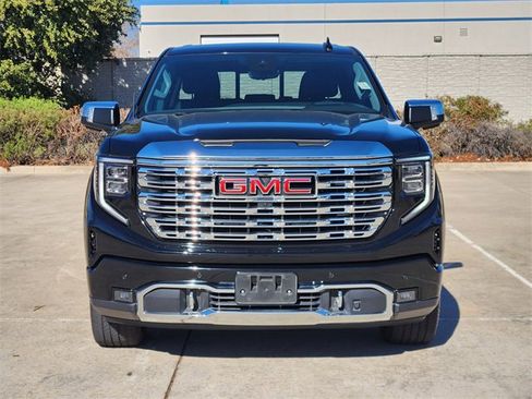 Used 2024 GMC Sierra 1500 Denali w/ Technology Package image 2