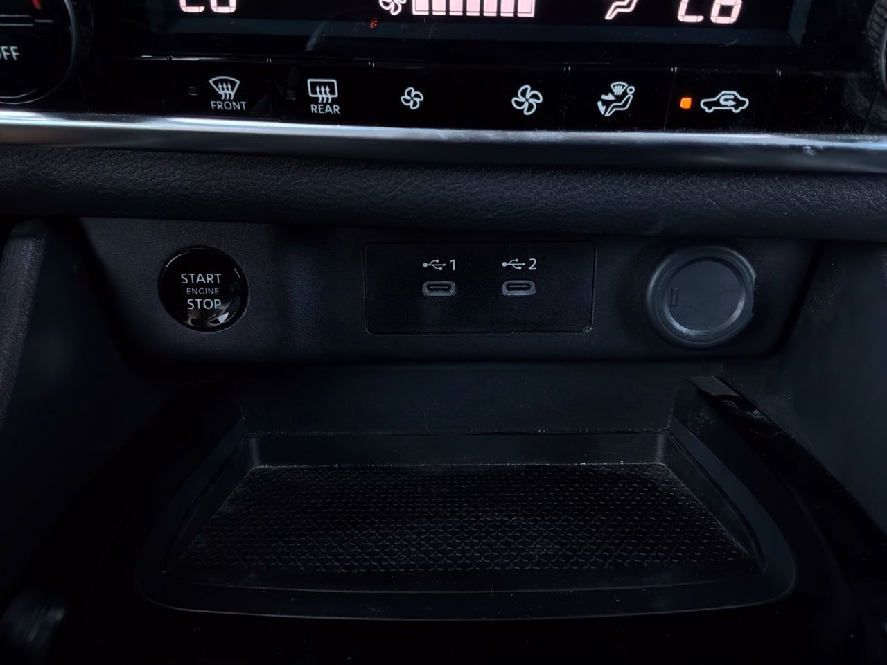 Used 2025 Nissan Rogue SV FWD image 28
