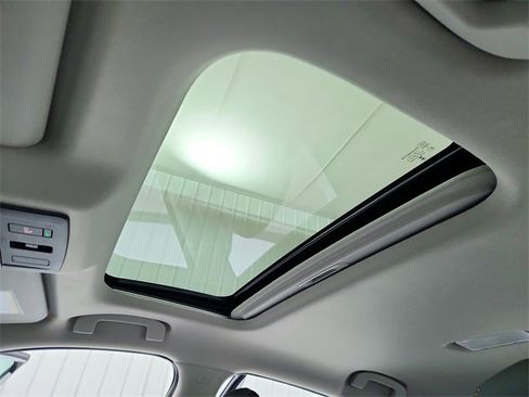 New 2025 Nissan Sentra SR w/ SR Premium Package image 20