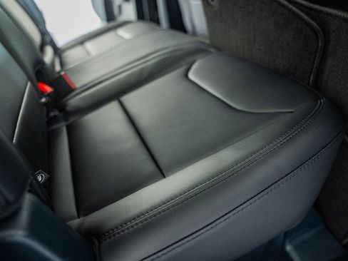 Certified 2026 Ford Maverick Lariat w/ Black Appearance Package image 38