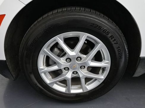 Used 2024 Chevrolet Equinox LT FWD image 21