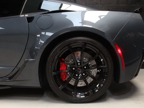 Used 2019 Chevrolet Corvette Grand Sport RWD image 5