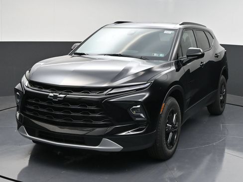 New 2026 Chevrolet Blazer LT w/ Convenience Package AWD/4WD image 4