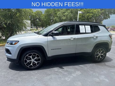 Used 2024 Jeep Compass Limited AWD/4WD image 5