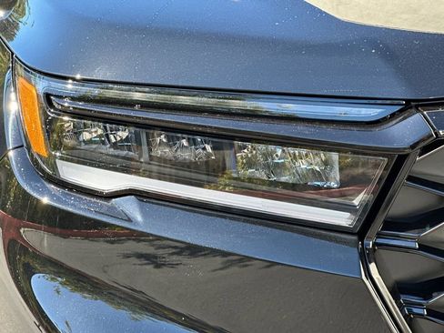 New 2025 Honda Pilot TrailSport image 32