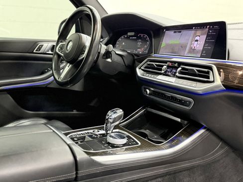 Used 2021 BMW X5 M50i w/ Executive Package image 35