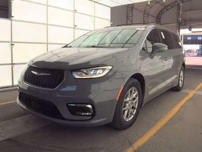 Used 2021 Chrysler Pacifica Touring