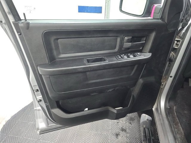 Used 2019 RAM 1500 Express w/ Wheel & Sound Group AWD/4WD image 13