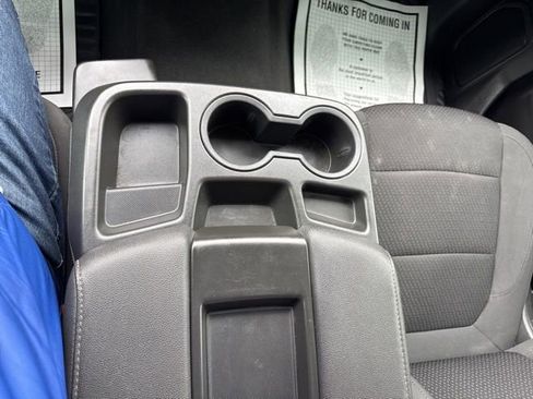 Used 2022 Chevrolet Silverado 2500 Custom w/ Custom Convenience Package image 16