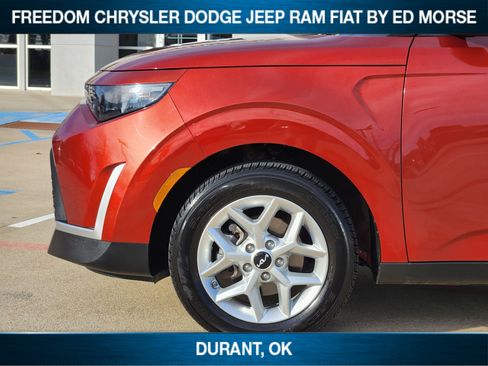 Used 2023 Kia Soul LX w/ Option Group 015 image 7