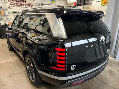 Used 2026 Hyundai Palisade Limited image 7