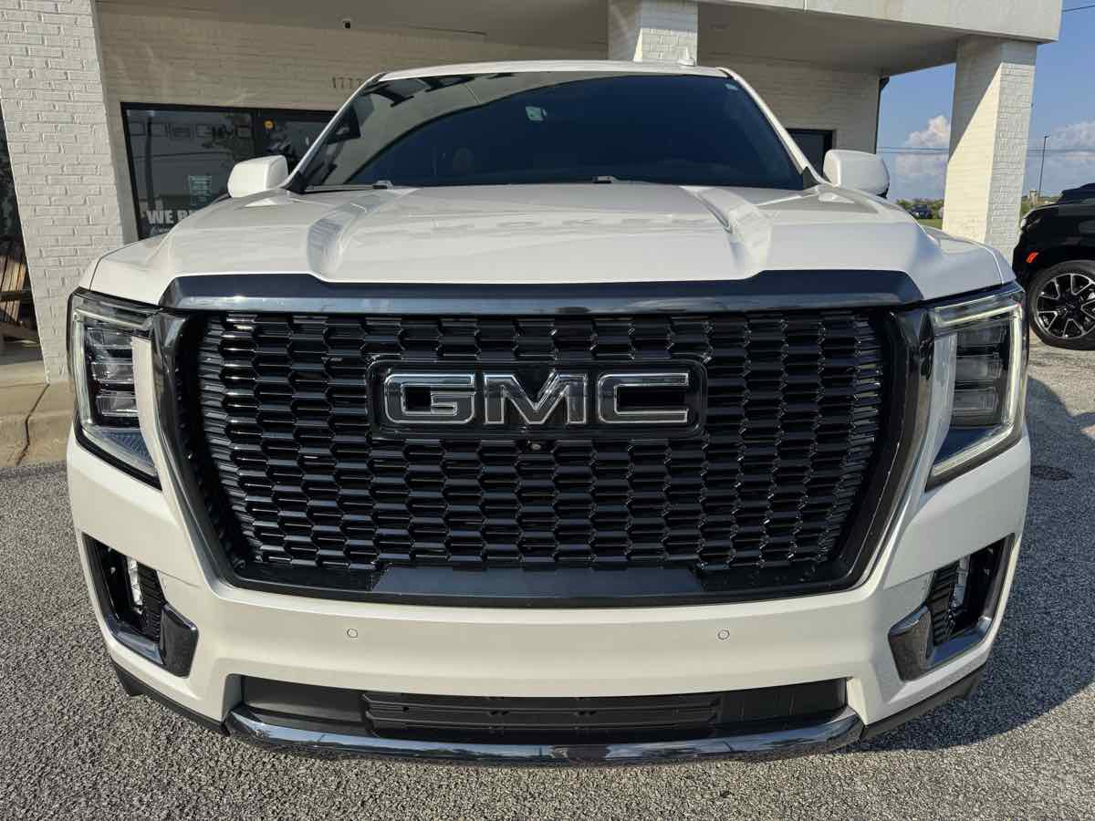 Used 2023 GMC Yukon Denali Ultimate AWD/4WD image 42