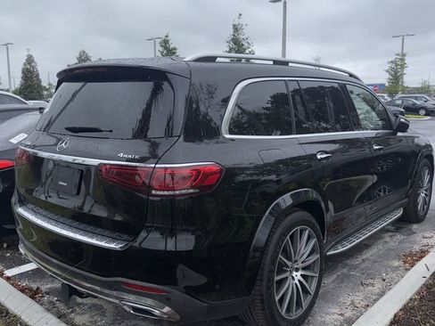Used 2023 Mercedes-Benz GLS 450 4MATIC w/ AMG Line Exterior image 5
