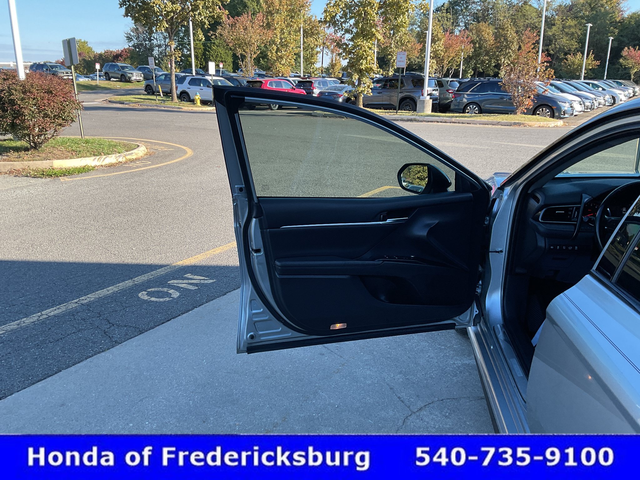 Used 2020 Toyota Camry XSE w/ Driver Assist Package FWD image 18