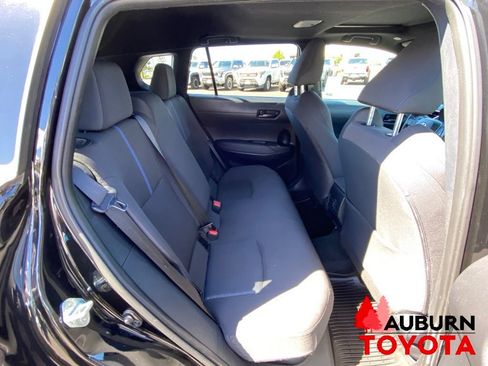 Used 2024 Toyota Corolla Cross AWD Hybrid w/ Moonroof Package image 16