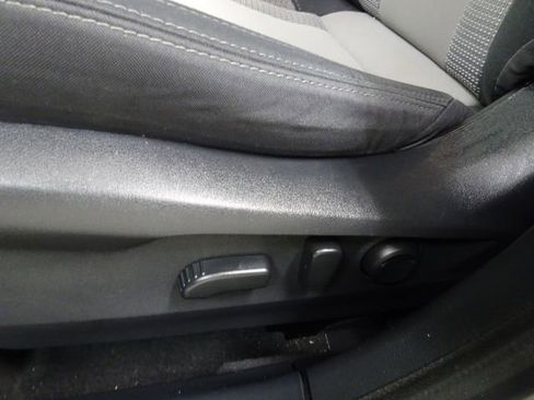 Used 2020 Subaru Outback Premium image 15