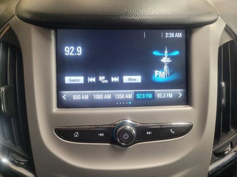 Used 2018 Chevrolet Cruze LS image 25