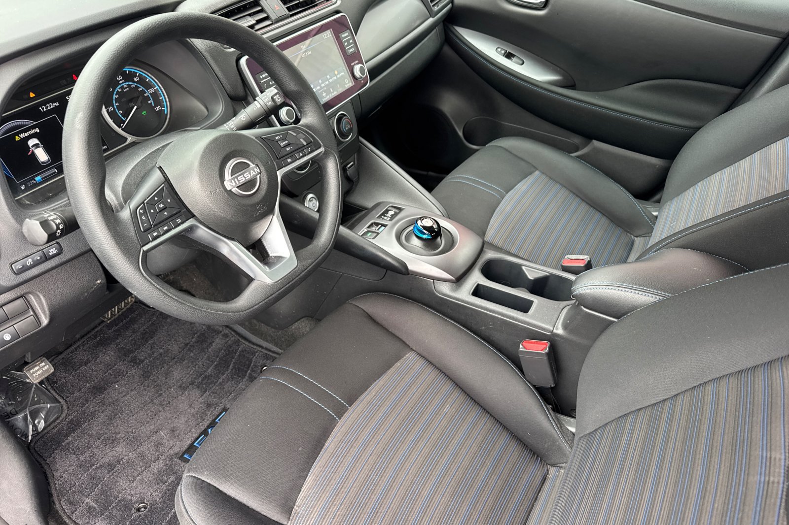 Used 2025 Nissan Leaf S FWD image 10