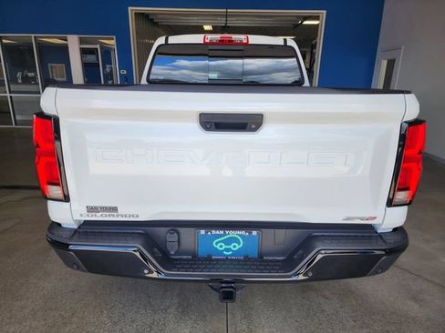 Certified 2024 Chevrolet Colorado ZR2 w/ ZR2 Convenience Package III AWD/4WD image 3