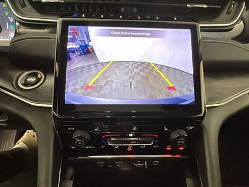 Used 2023 Jeep Grand Cherokee 4WD 4xe image 24