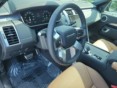 New 2025 Land Rover Discovery Dynamic SE AWD/4WD image 25